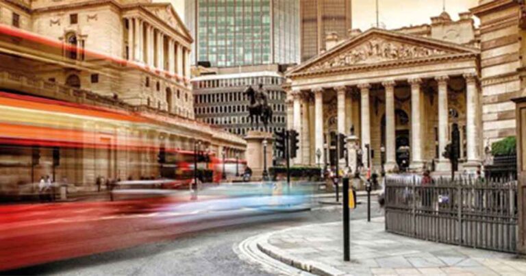 Private banking minimum requirements